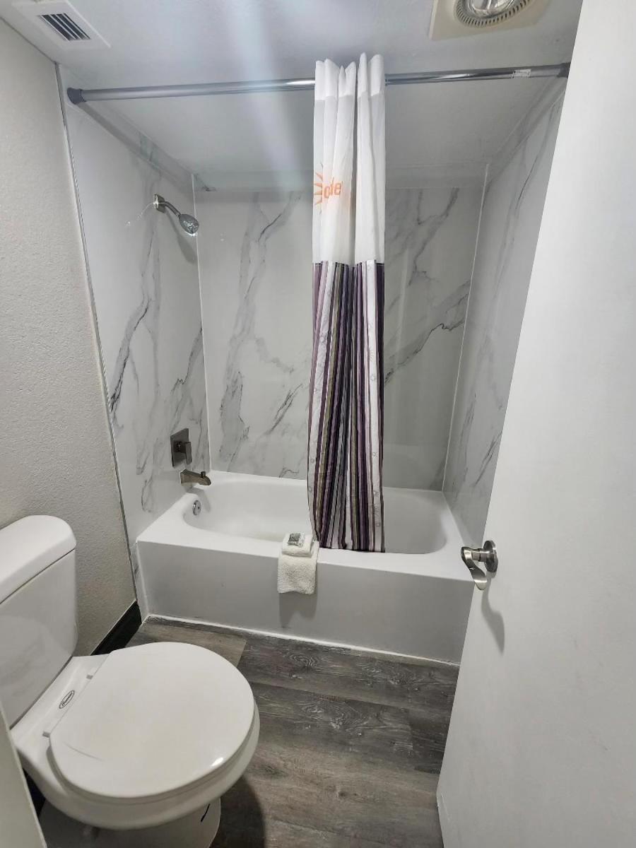 La Quinta Inn By Wyndham Bossier City Exteriör bild