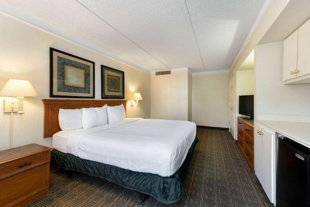 La Quinta Inn By Wyndham Bossier City Exteriör bild